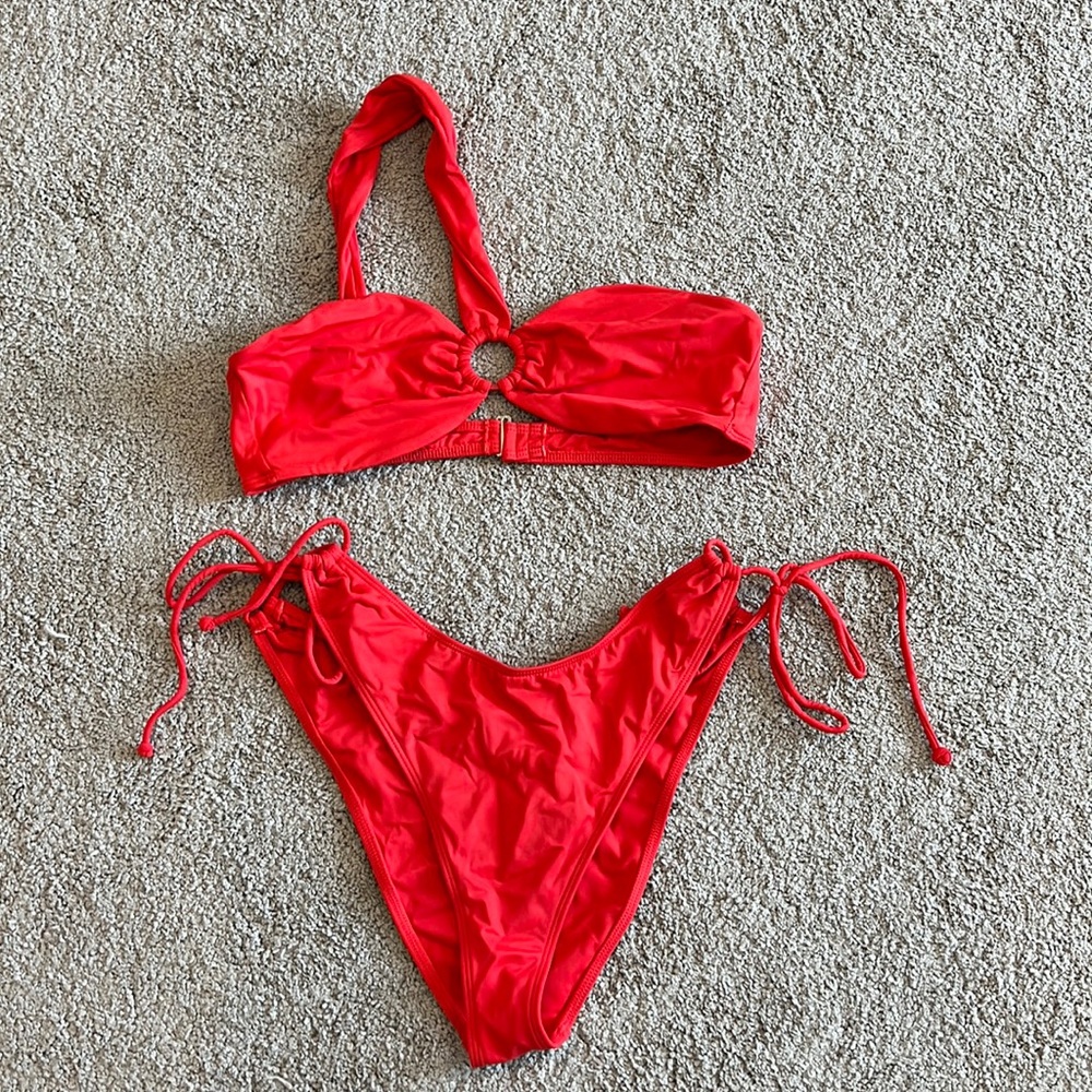 LA hearts Emma chamberlain bikini